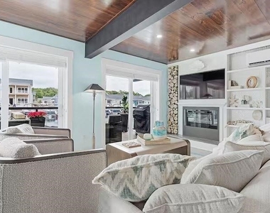 1004 Clifford Avenue - Photo Thumbnail 2