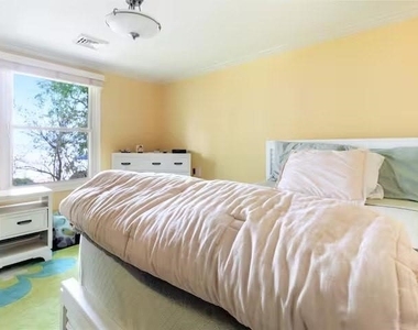 1509 Park Avenue - Photo Thumbnail 12