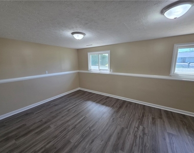 32 Golden Rod Lane - Photo Thumbnail 15