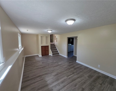 32 Golden Rod Lane - Photo Thumbnail 14