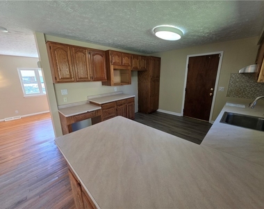 32 Golden Rod Lane - Photo Thumbnail 2