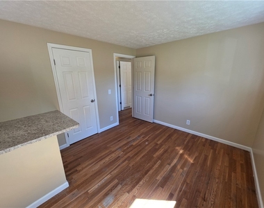 32 Golden Rod Lane - Photo Thumbnail 12