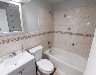175 Texas Street - Photo Thumbnail 13