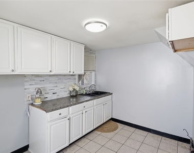 175 Texas Street - Photo Thumbnail 9
