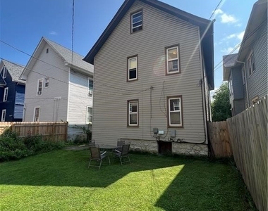 146 Wallace Avenue - Photo Thumbnail 12