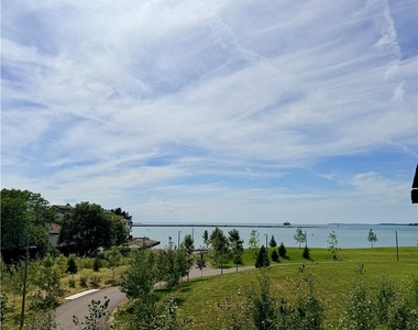 340 Lakefront Boulevard - Photo Thumbnail 31
