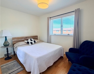 340 Lakefront Boulevard - Photo Thumbnail 24
