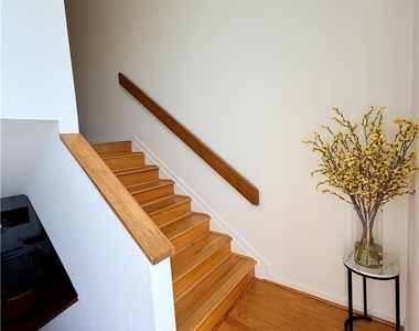 340 Lakefront Boulevard - Photo Thumbnail 19