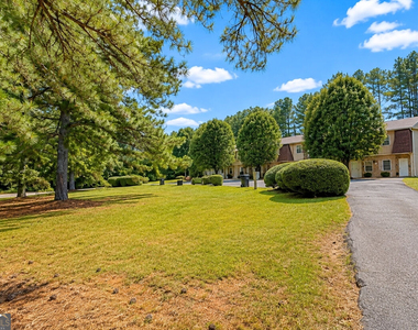 88 Angie Drive - Photo Thumbnail 16