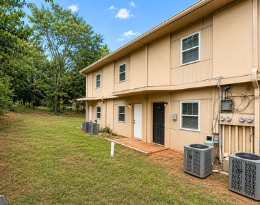 88 Angie Drive - Photo Thumbnail 14