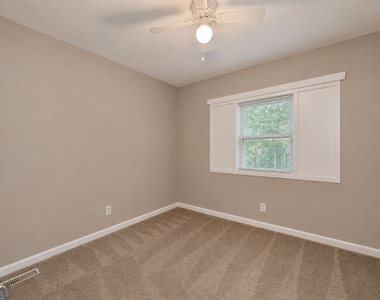 88 Angie Drive - Photo Thumbnail 9