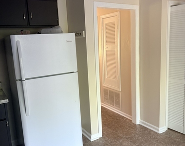 165 Hunters Ln - Photo Thumbnail 6