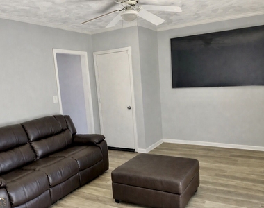 6973 Kimberland Gardens Lane - Photo Thumbnail 3