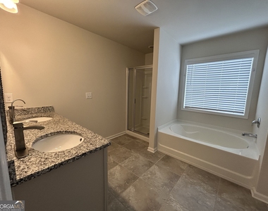 4250 Pembia Drive - Photo Thumbnail 13