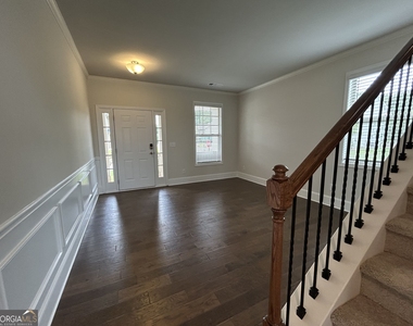 4250 Pembia Drive - Photo Thumbnail 2