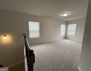4250 Pembia Drive - Photo Thumbnail 10