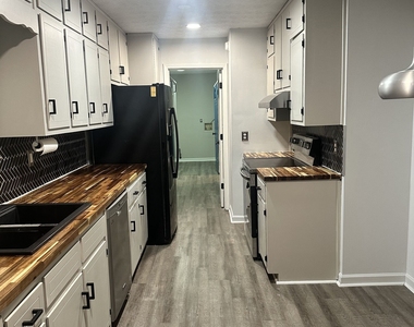 4183 Red Laurel Way - Photo Thumbnail 4