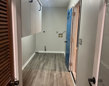 4183 Red Laurel Way - Photo Thumbnail 14
