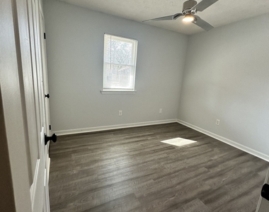 4183 Red Laurel Way - Photo Thumbnail 10