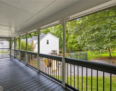 2069 Ursuline Way Nw - Photo Thumbnail 9
