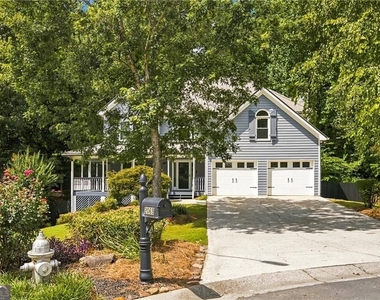 2069 Ursuline Way Nw - Photo Thumbnail 2