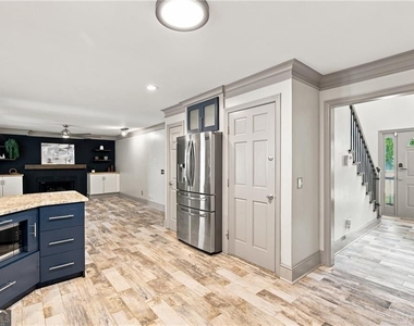 2069 Ursuline Way Nw - Photo Thumbnail 5