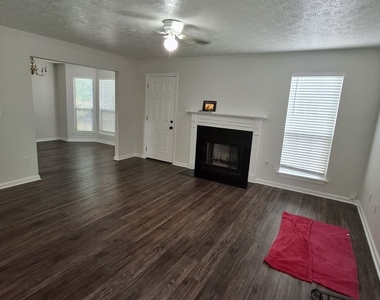 1110 Winter Park Lane - Photo Thumbnail 1