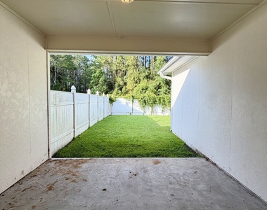 200 Royal Palms Avenue - Photo Thumbnail 46