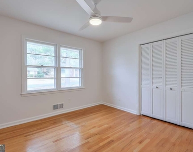 1055 Tuxedo Drive - Photo Thumbnail 21