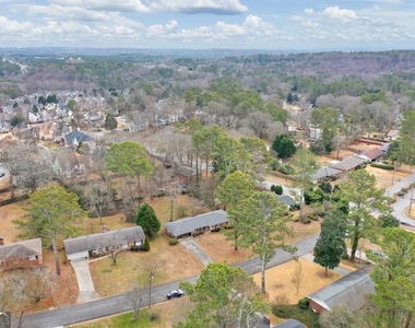 1055 Tuxedo Drive - Photo Thumbnail 25