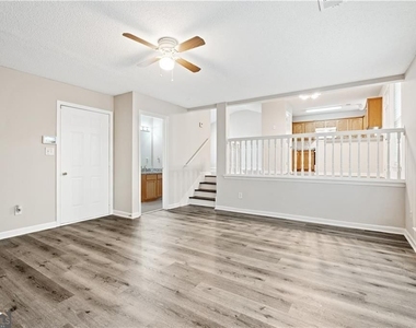 5849 Amerson Lane - Photo Thumbnail 16