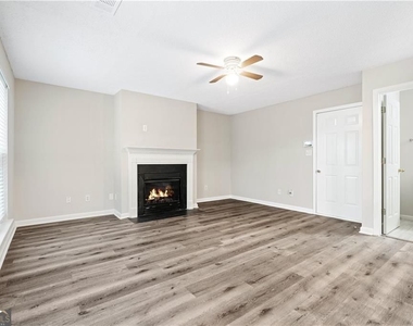 5849 Amerson Lane - Photo Thumbnail 15