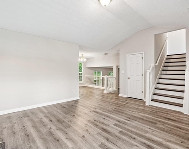 5849 Amerson Lane - Photo Thumbnail 6