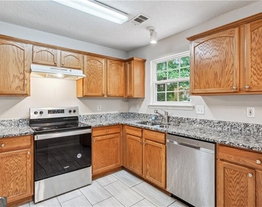 5849 Amerson Lane - Photo Thumbnail 10