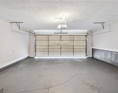 5849 Amerson Lane - Photo Thumbnail 32