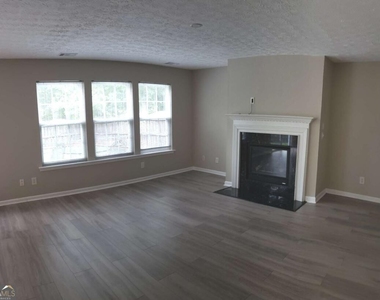 204 Wild Flower Lane - Photo Thumbnail 18