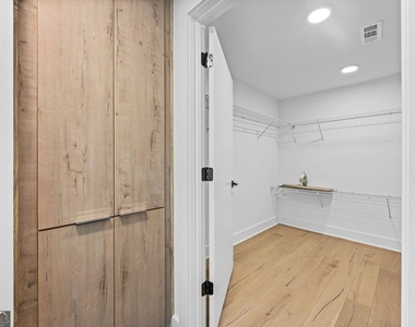 346 Peters Street Sw - Photo Thumbnail 17