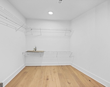 346 Peters Street Sw - Photo Thumbnail 18