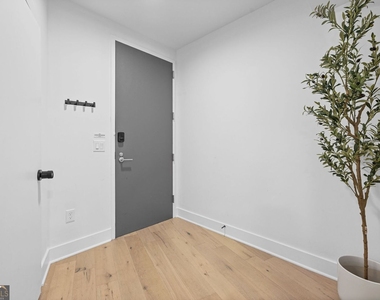 346 Peters Street Sw - Photo Thumbnail 34