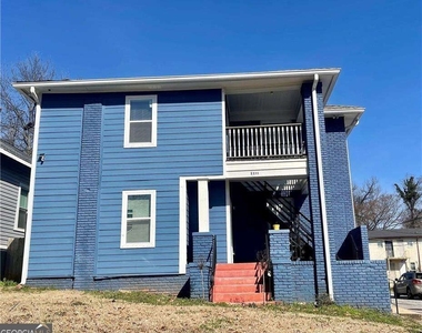 1155 Lucile Avenue Sw - Photo Thumbnail 1