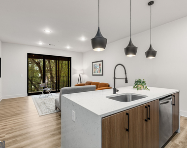 112 Rogers Street - Photo Thumbnail 9