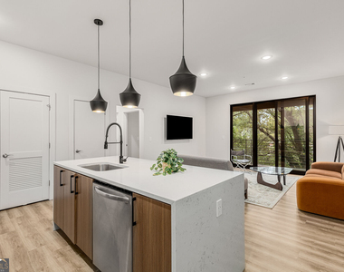 112 Rogers Street - Photo Thumbnail 11