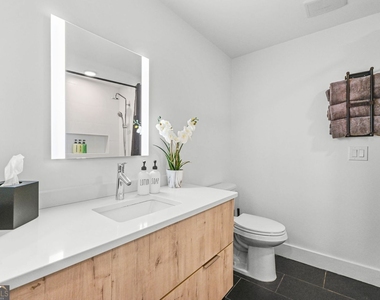 346 Peters Street Sw - Photo Thumbnail 13