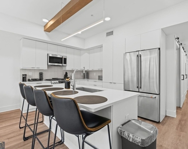 346 Peters Street Sw - Photo Thumbnail 8