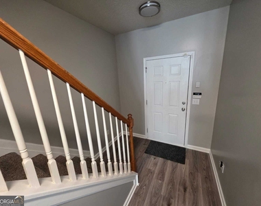 1722 Bayrose Circle - Photo Thumbnail 4