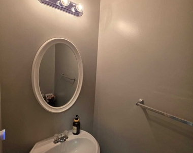 1722 Bayrose Circle - Photo Thumbnail 18