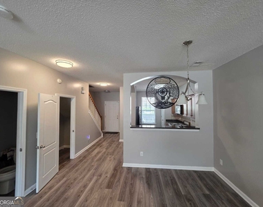 1722 Bayrose Circle - Photo Thumbnail 8