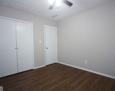 3720 Sunny Hill Drive - Photo Thumbnail 24