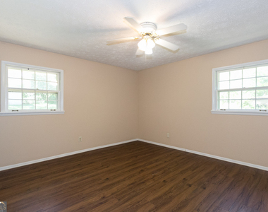 3720 Sunny Hill Drive - Photo Thumbnail 12