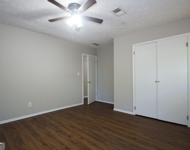 3720 Sunny Hill Drive - Photo Thumbnail 26